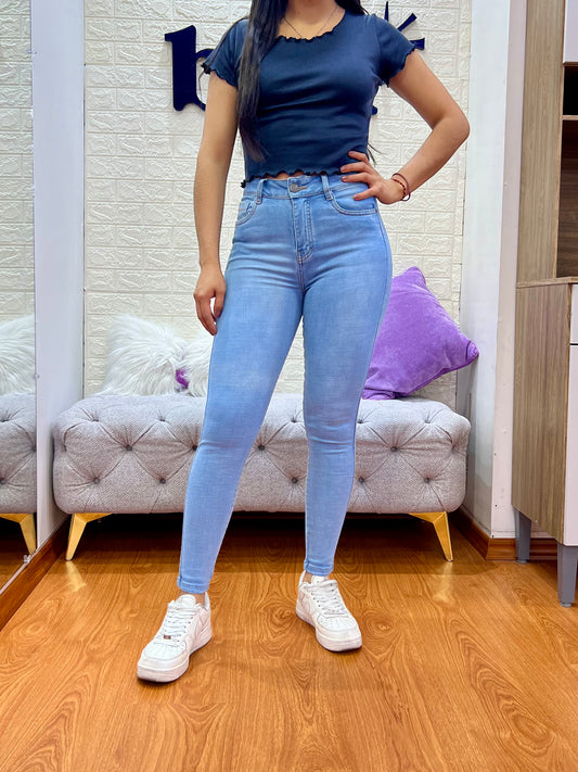 Skinny Jeans de 1 botón Celeste