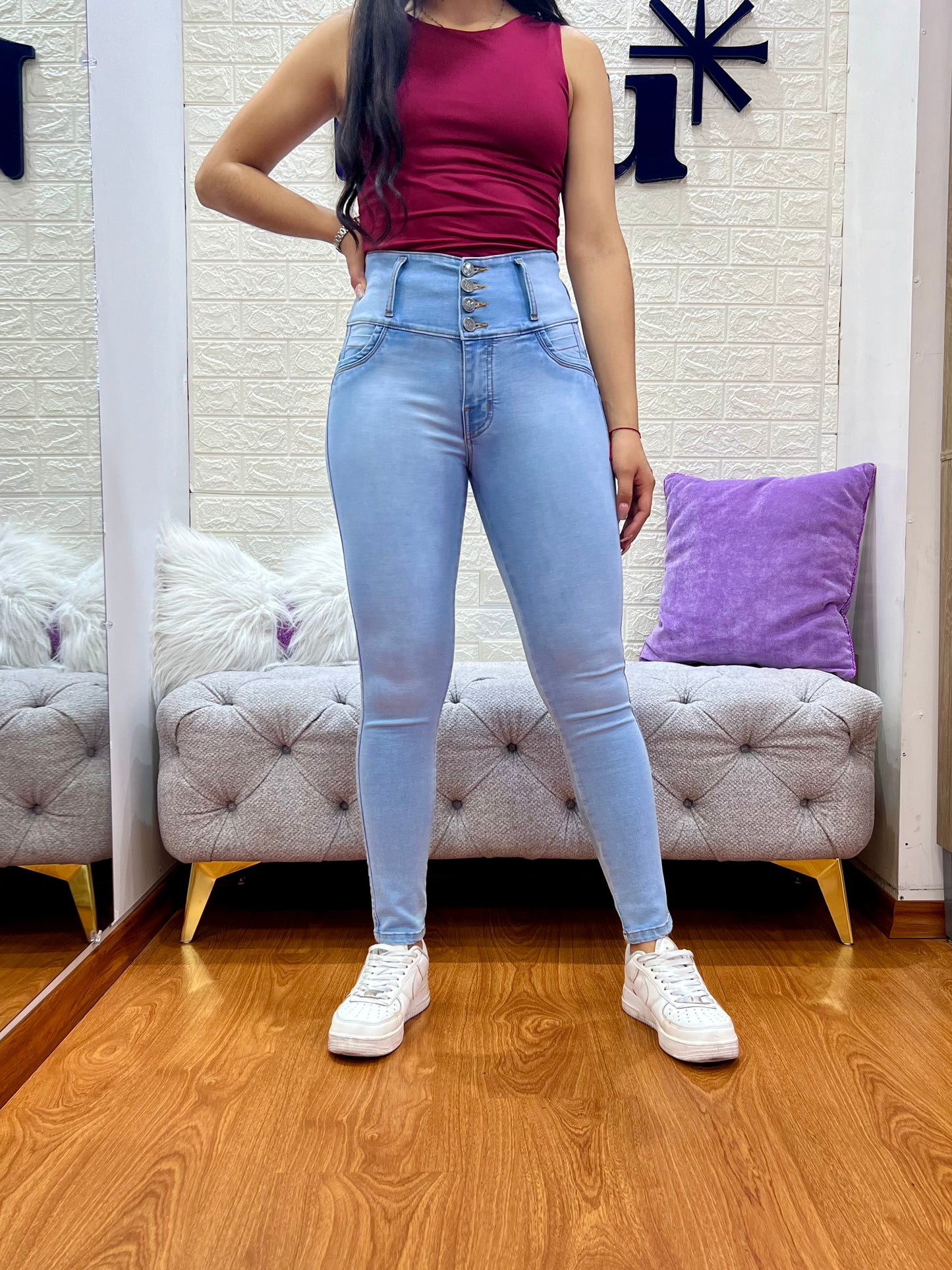 Skinny Jeans de 4 botones Celeste
