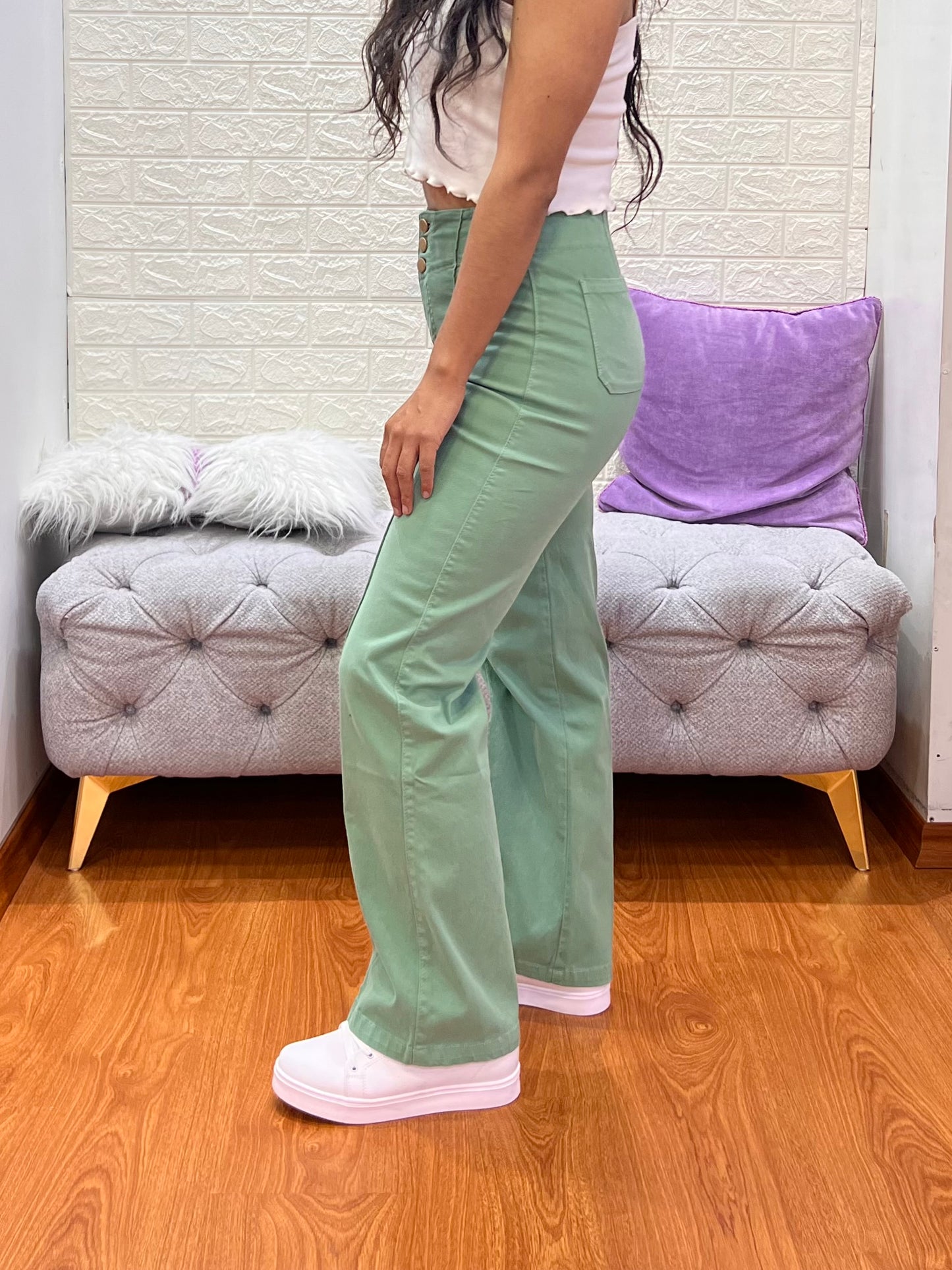 Pantalón Tipo Pana con Vena Verde